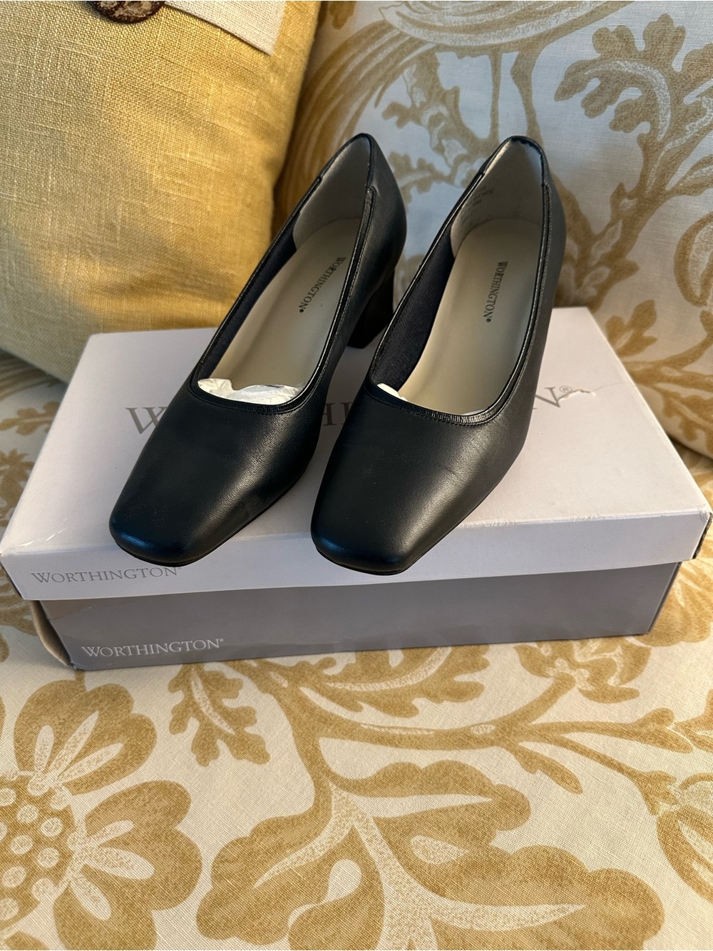 Worthington Leather Low Block Heel Pump